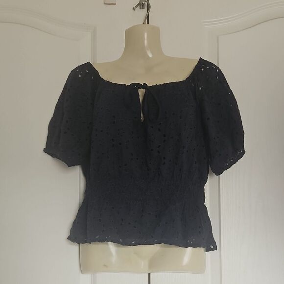 Abercrombie & Fitch Navy Blue Eyelet Puff Sleeve Blouse with Tie Front - Picture 3 of 16